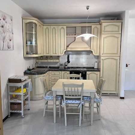 Casa Lora Apartment Sirmione Exterior photo
