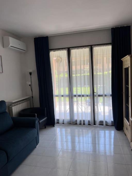 Casa Lora Apartment Sirmione Exterior photo